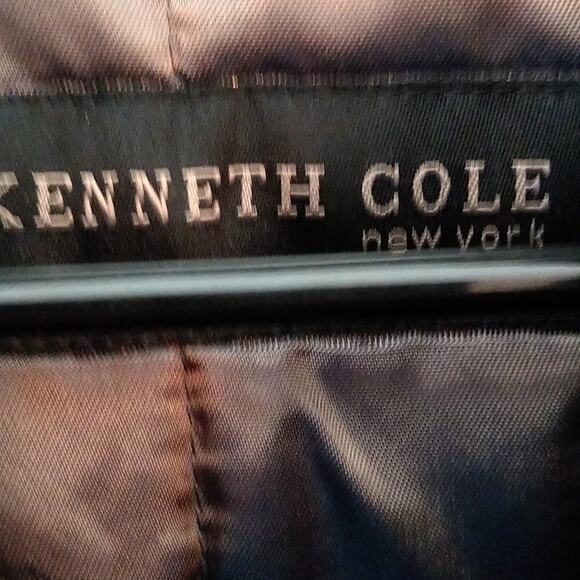 Kenneth Cole New York Men's black button down size medium coat. - Picture 2 of 10